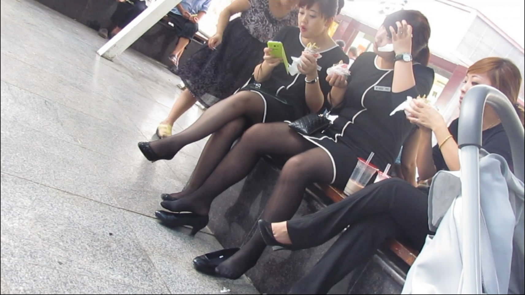 streetsnapshoep[00 01 13][20181209 215749 8]